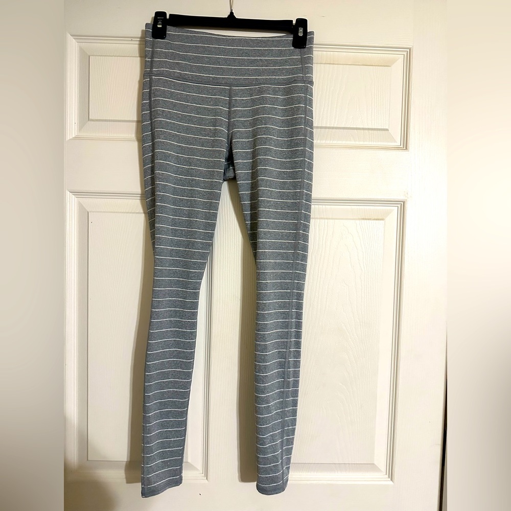 Athleta Chaturanga Tight Legging Size Small Gray White Stripe High Rise 28"